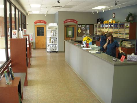 Forest animal hospital - Phone: (601) 910-6558. Address: 248 Maddox Rd, Jackson, MS 39212. Website: Website. View similar Veterinarians. Get reviews, hours, directions, coupons and more for Forest Hill Animal Hospital. Search for other Veterinarians on The Real Yellow Pages®.